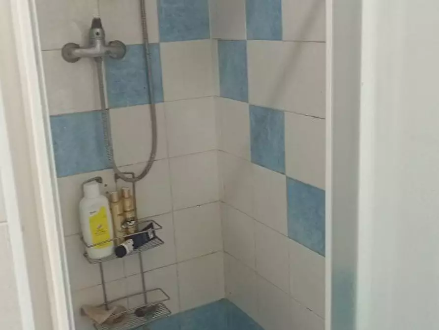 Immagine 11 di Casa semindipendente in vendita  a Ortonovo