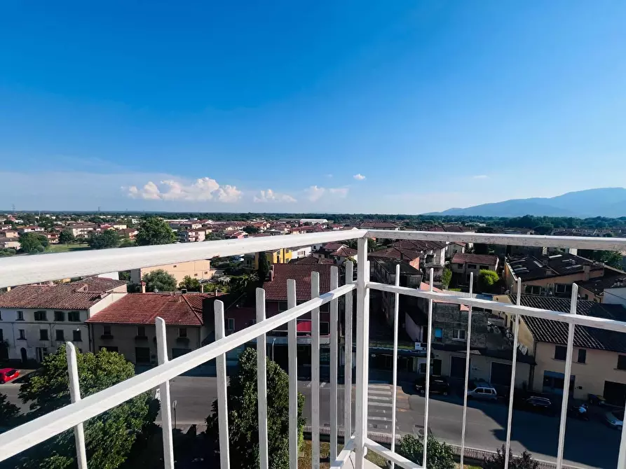Immagine 24 di Appartamento in vendita  a Altopascio