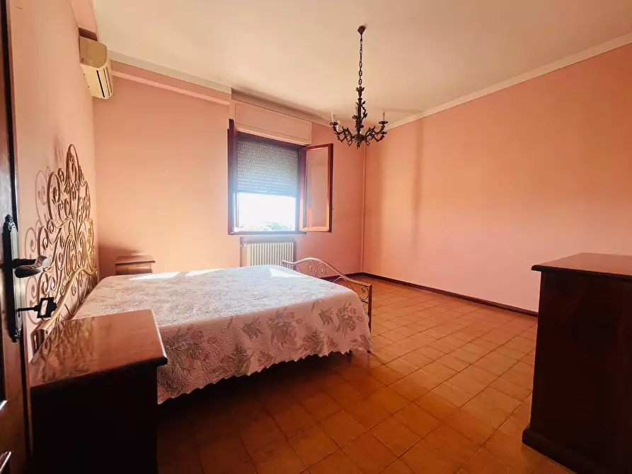 Immagine 18 di Appartamento in vendita  a Altopascio