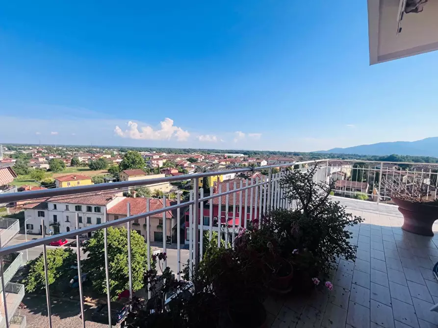 Immagine 22 di Appartamento in vendita  a Altopascio