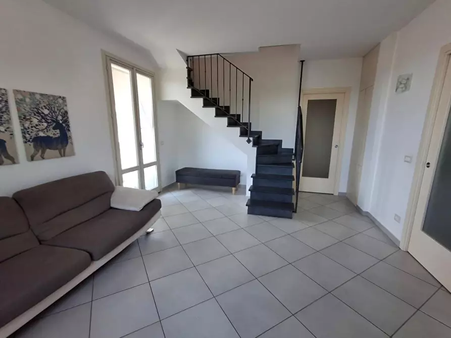 Immagine 5 di Appartamento in affitto  a Capraia E Limite