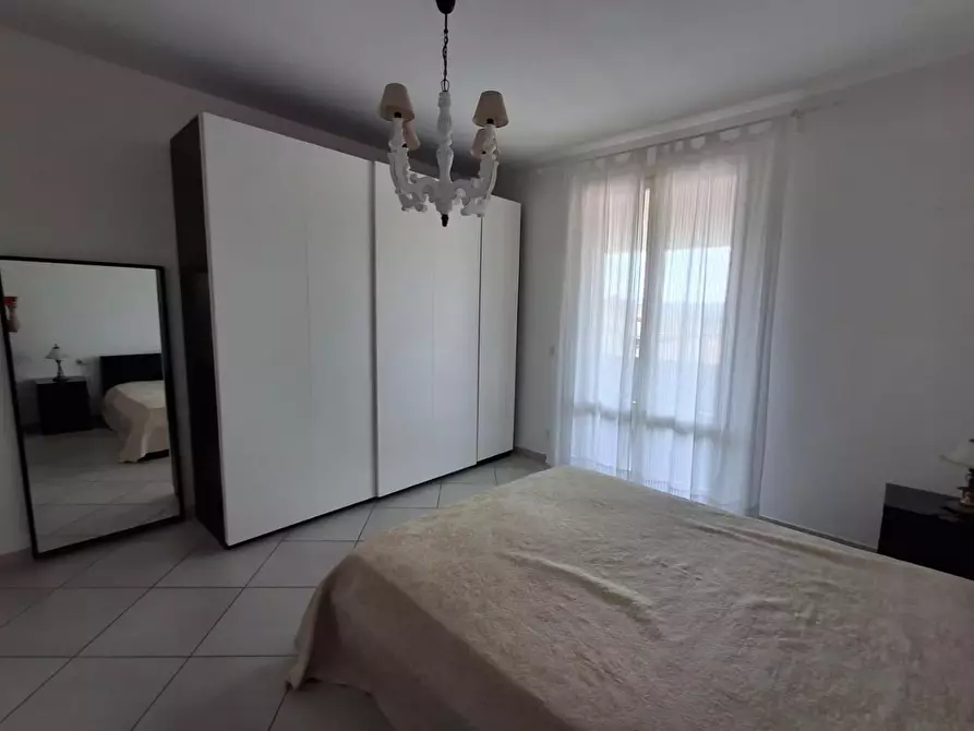Immagine 11 di Appartamento in affitto  a Capraia E Limite