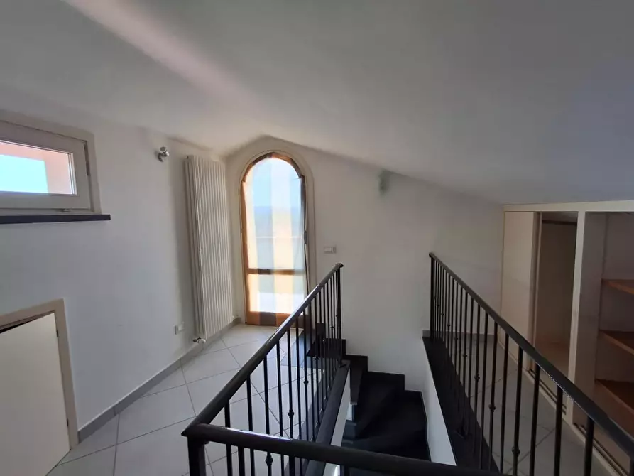 Immagine 20 di Appartamento in affitto  a Capraia E Limite