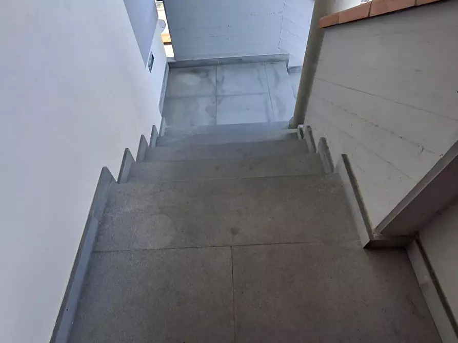 Immagine 26 di Appartamento in affitto  a Capraia E Limite