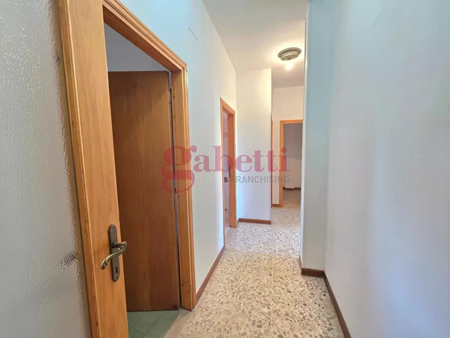Immagine 4 di Appartamento in vendita  a Pisa