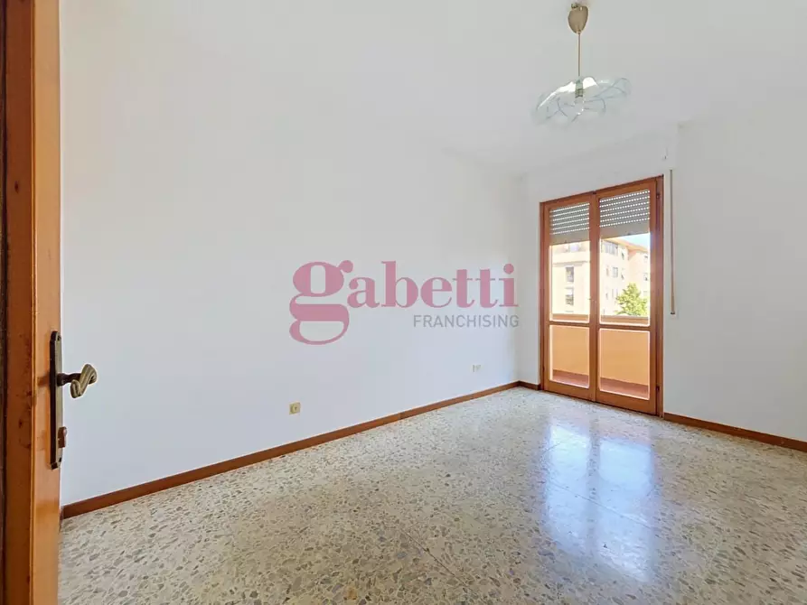 Immagine 8 di Appartamento in vendita  a Pisa