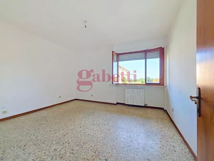 Immagine 12 di Appartamento in vendita  a Pisa