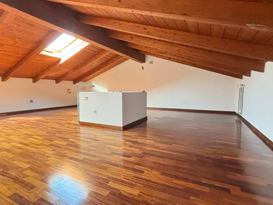 Immagine 25 di Appartamento in vendita  a Cascina