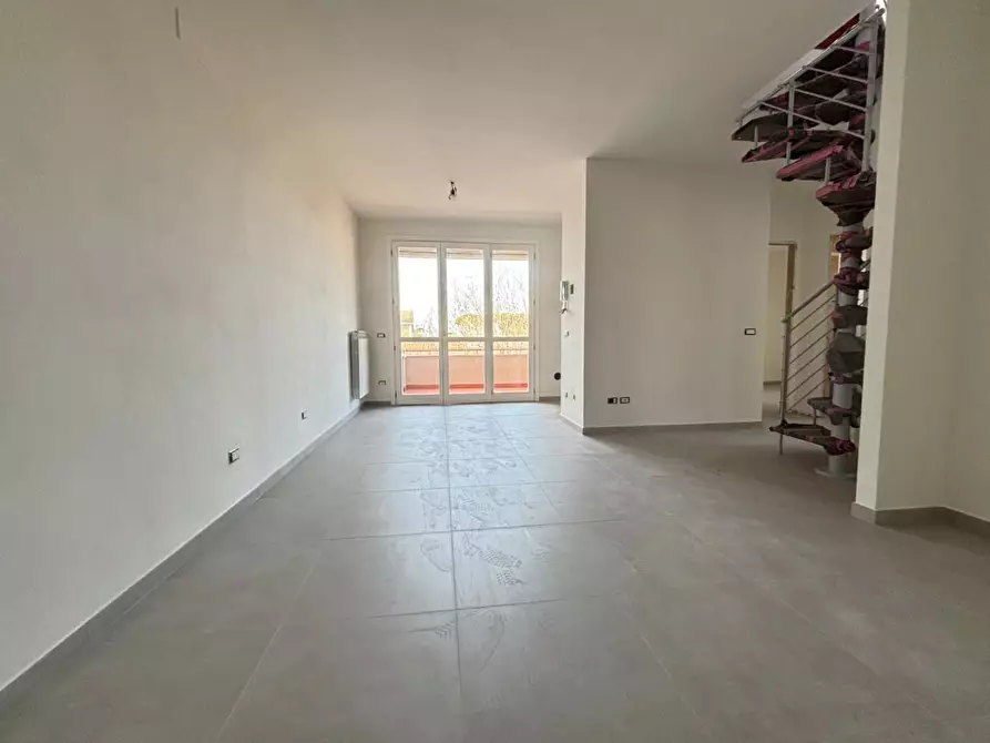 Immagine 3 di Appartamento in vendita  a Cascina
