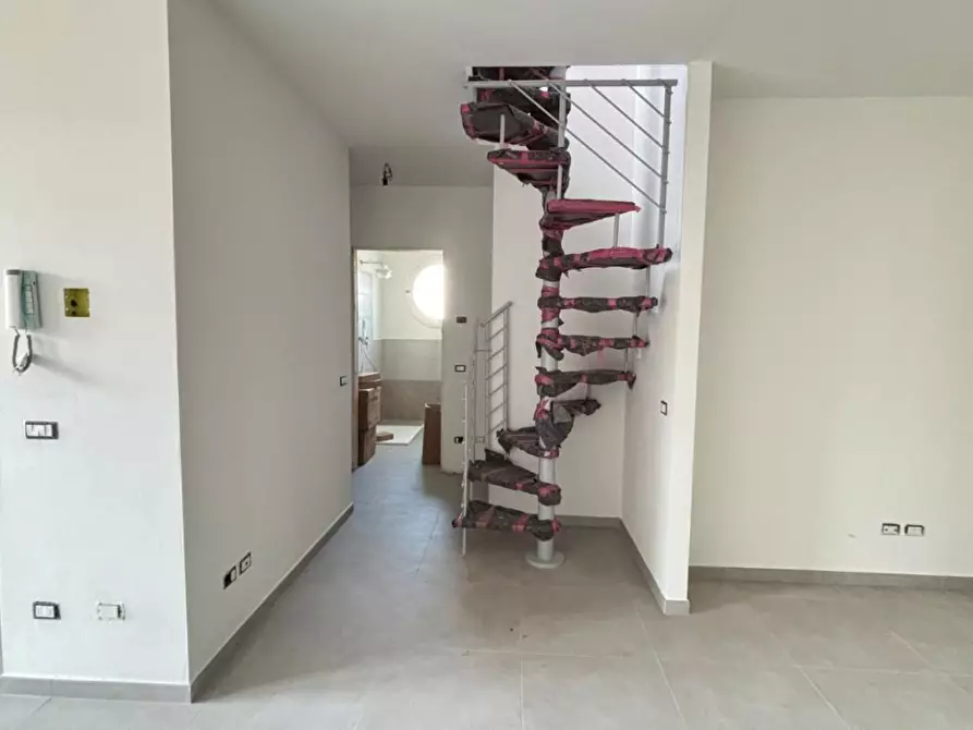 Immagine 11 di Appartamento in vendita  a Cascina