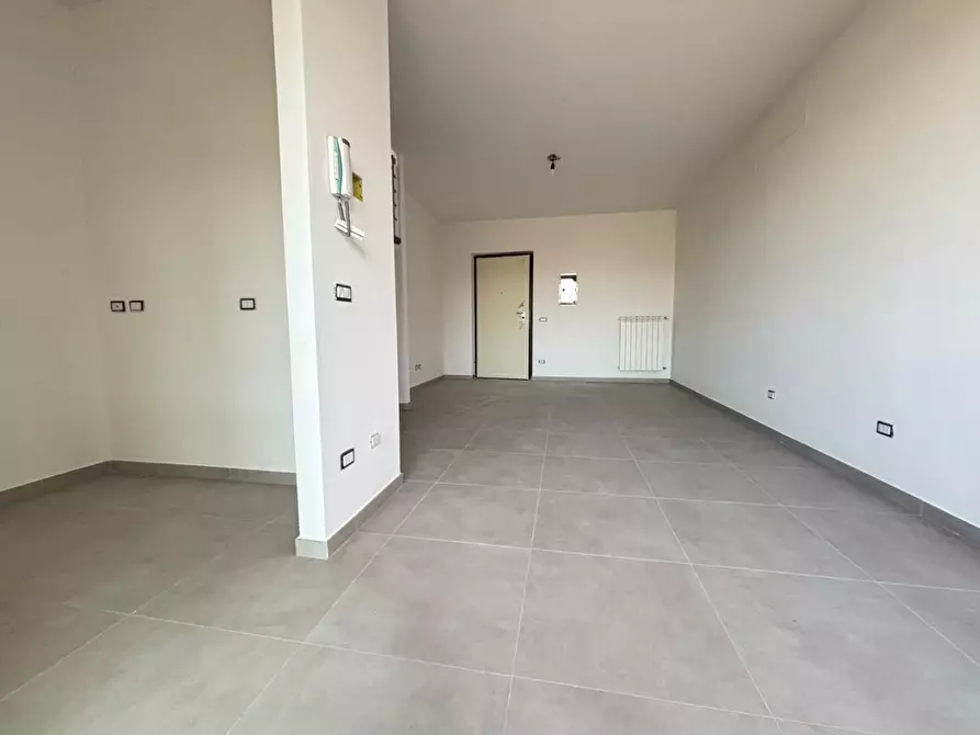 Immagine 2 di Appartamento in vendita  a Cascina