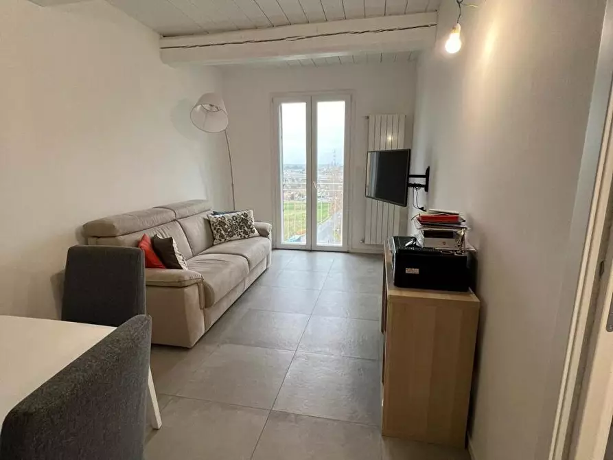 Immagine 2 di Appartamento in vendita  a Massarosa