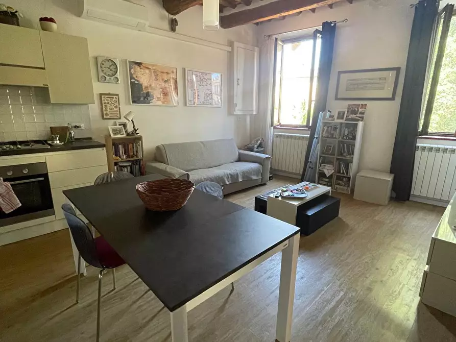Immagine 4 di Appartamento in affitto  a Lucca