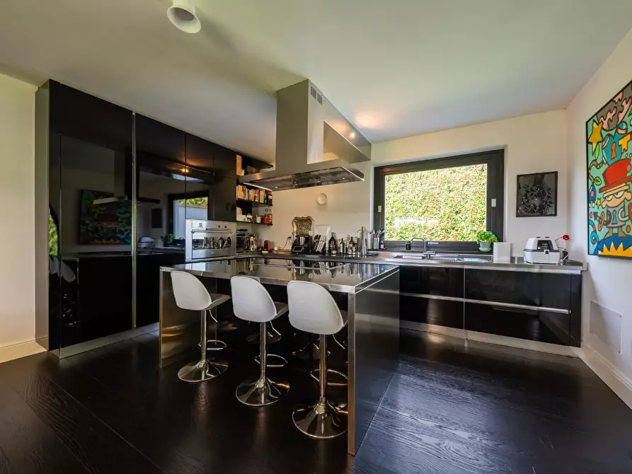 Immagine 10 di Villa in vendita  a Pietrasanta