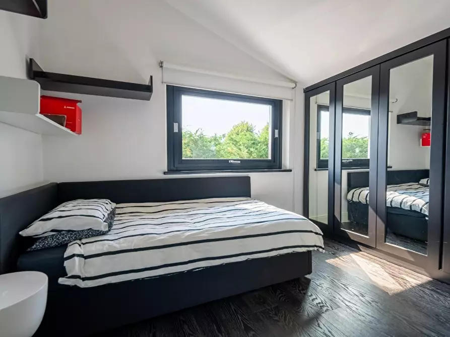 Immagine 17 di Villa in vendita  a Pietrasanta