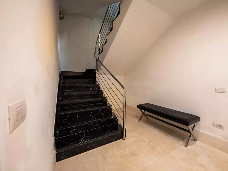 Immagine 22 di Villa in vendita  a Pietrasanta