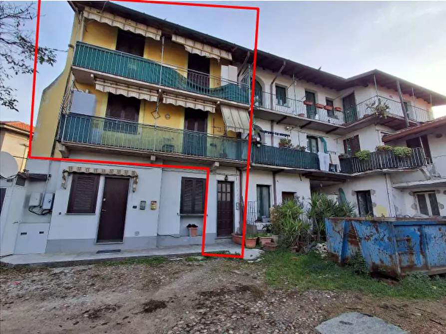 Immagine 1 di Appartamento in vendita  a Gallarate