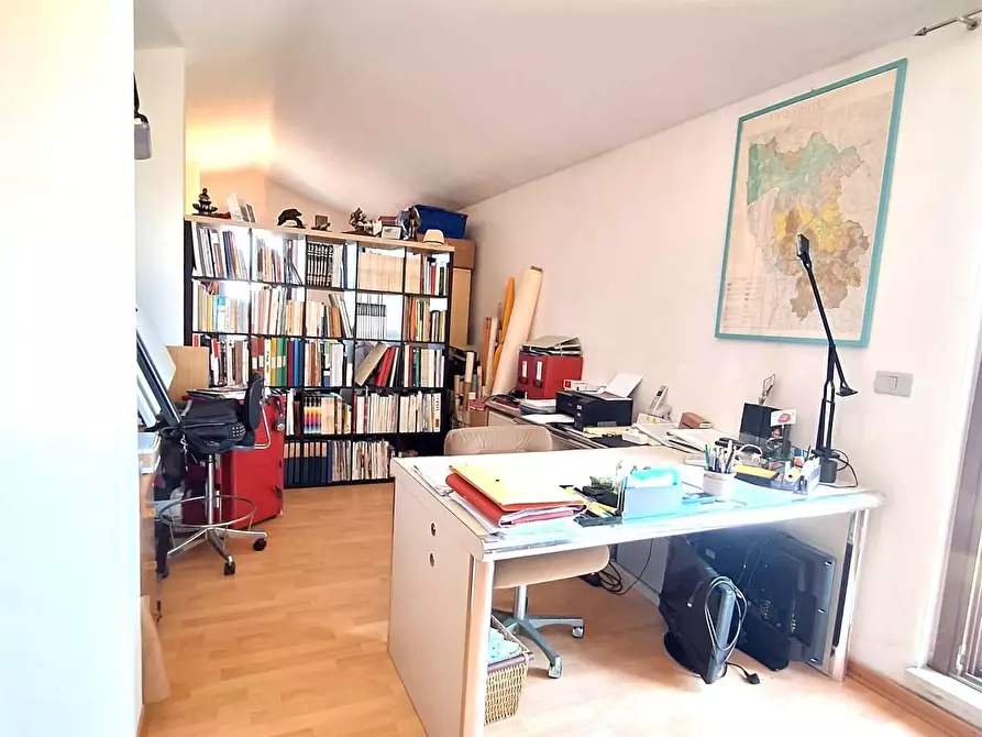 Immagine 17 di Appartamento in vendita  a Cascina