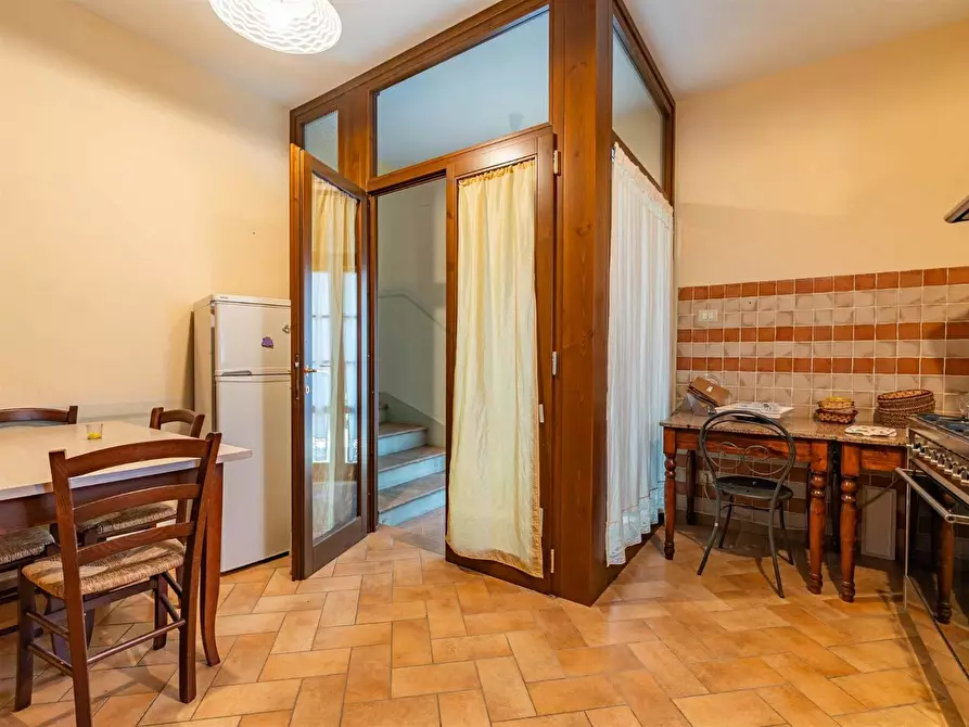 Immagine 28 di Rustico / casale in vendita  a Montalcino