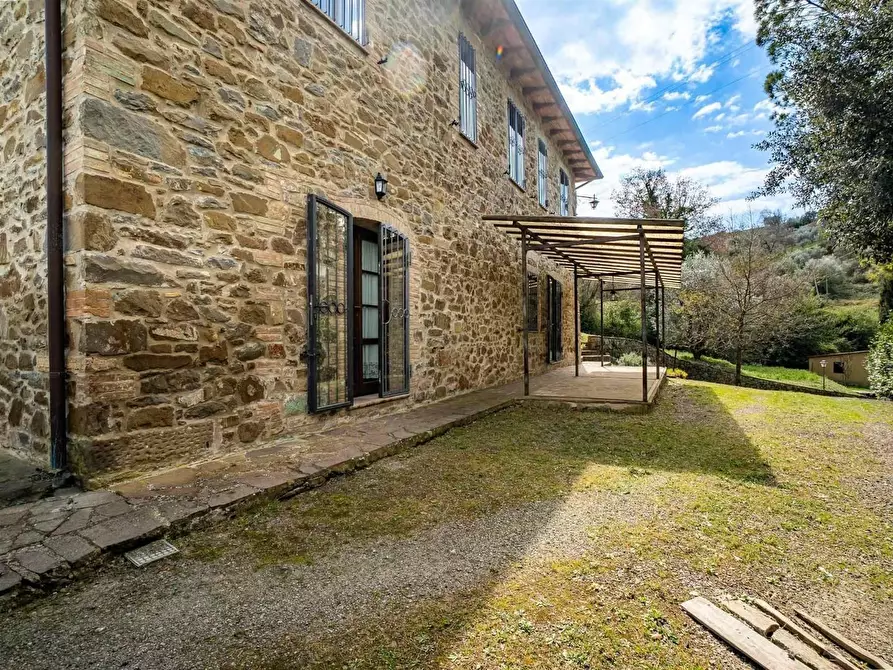 Immagine 6 di Rustico / casale in vendita  a Montalcino