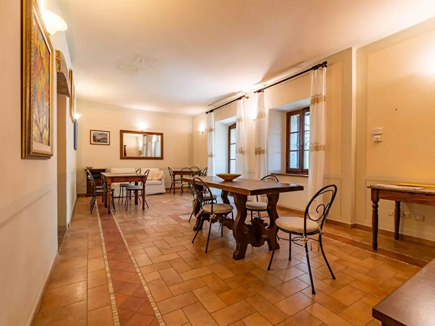 Immagine 23 di Rustico / casale in vendita  a Montalcino