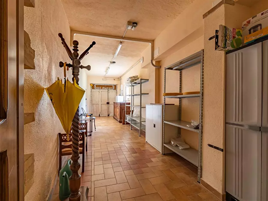 Immagine 30 di Rustico / casale in vendita  a Montalcino