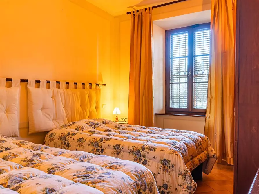 Immagine 43 di Rustico / casale in vendita  a Montalcino