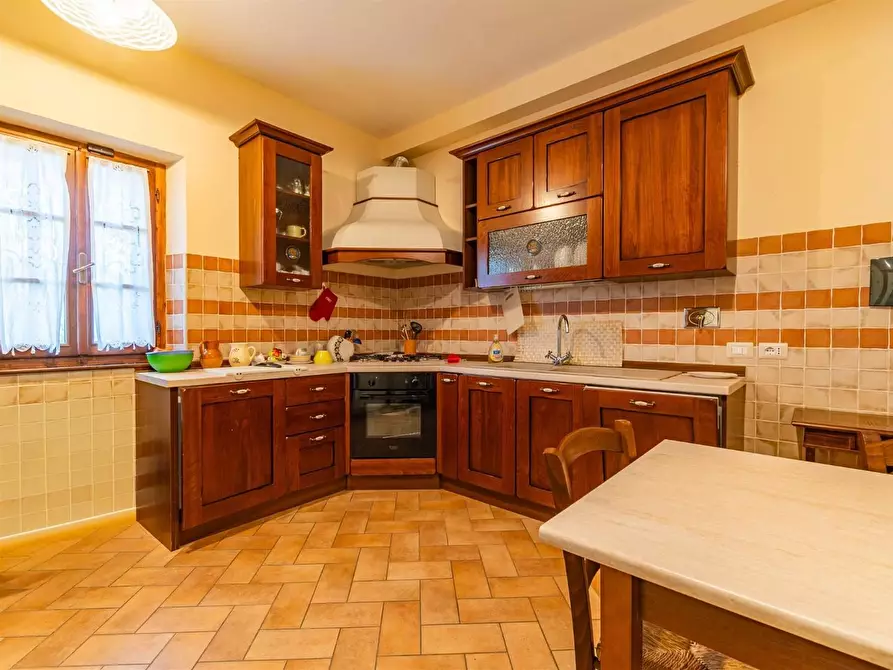 Immagine 25 di Rustico / casale in vendita  a Montalcino