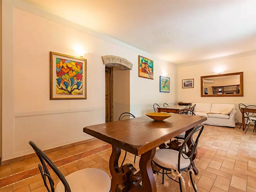 Immagine 29 di Rustico / casale in vendita  a Montalcino