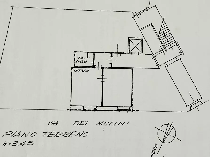 Immagine 10 di Appartamento in vendita  a Livorno