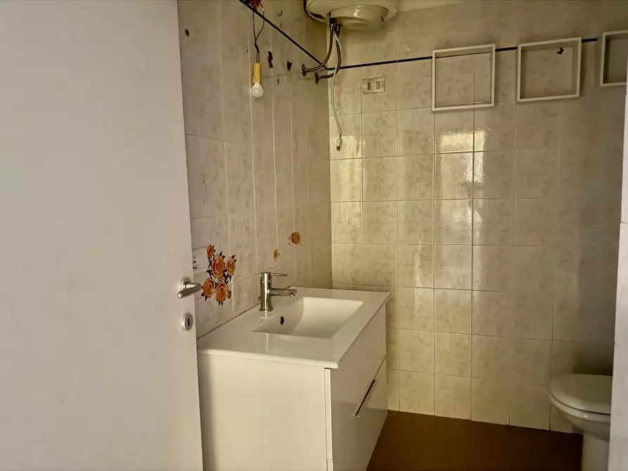 Immagine 4 di Appartamento in vendita  a Livorno