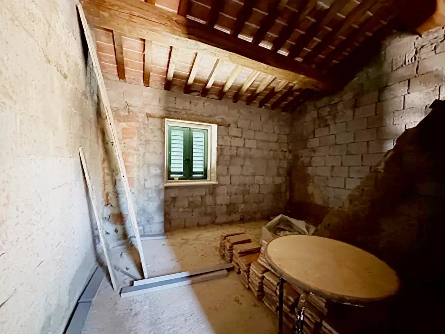 Immagine 26 di Casa colonica in vendita  a Monsummano Terme