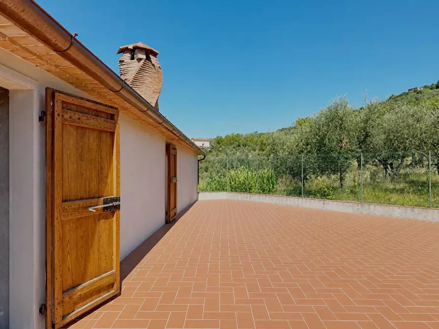 Immagine 8 di Casa colonica in vendita  a Monsummano Terme