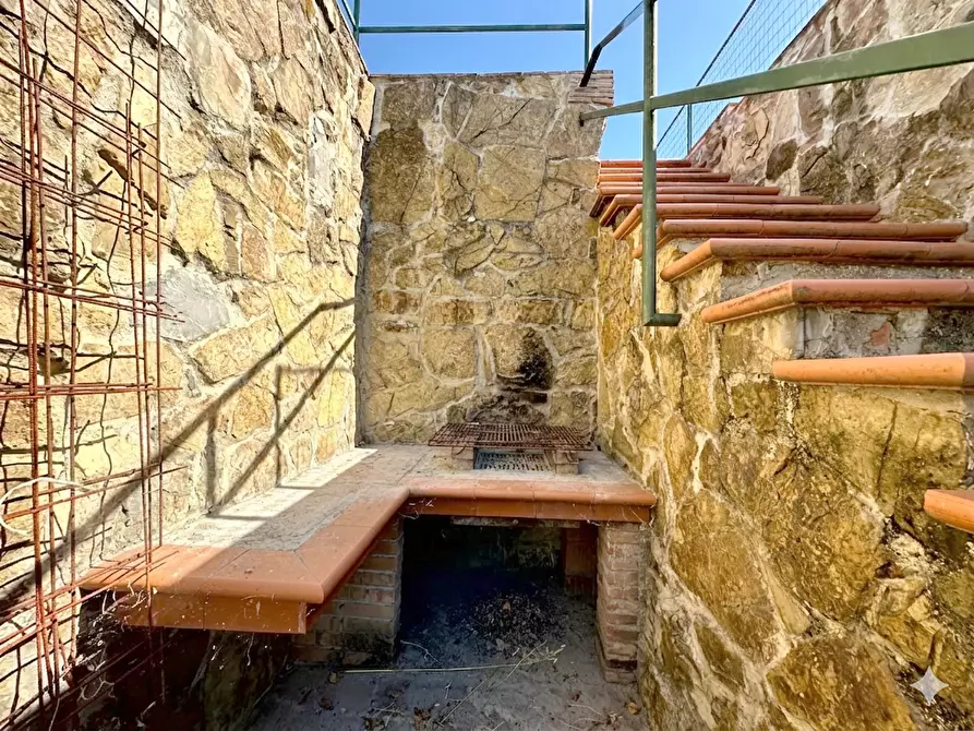 Immagine 28 di Casa colonica in vendita  a Monsummano Terme