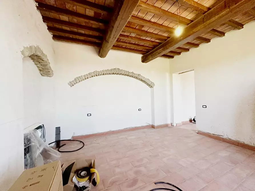 Immagine 10 di Casa colonica in vendita  a Monsummano Terme