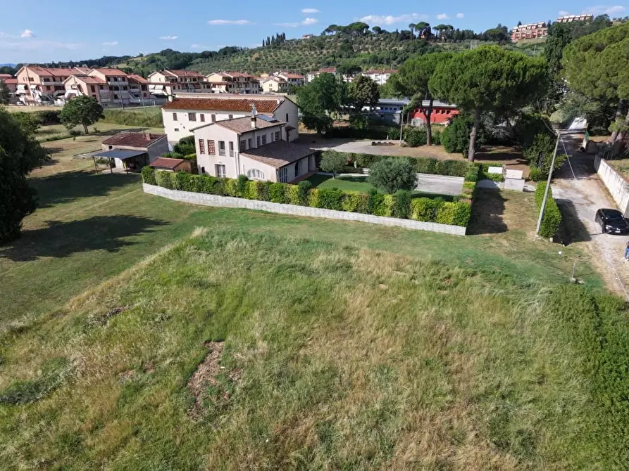 Immagine 4 di Terreno residenziale in vendita  a Pontedera