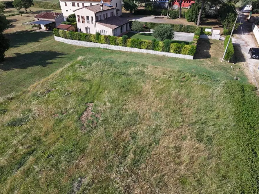 Immagine 3 di Terreno residenziale in vendita  a Pontedera