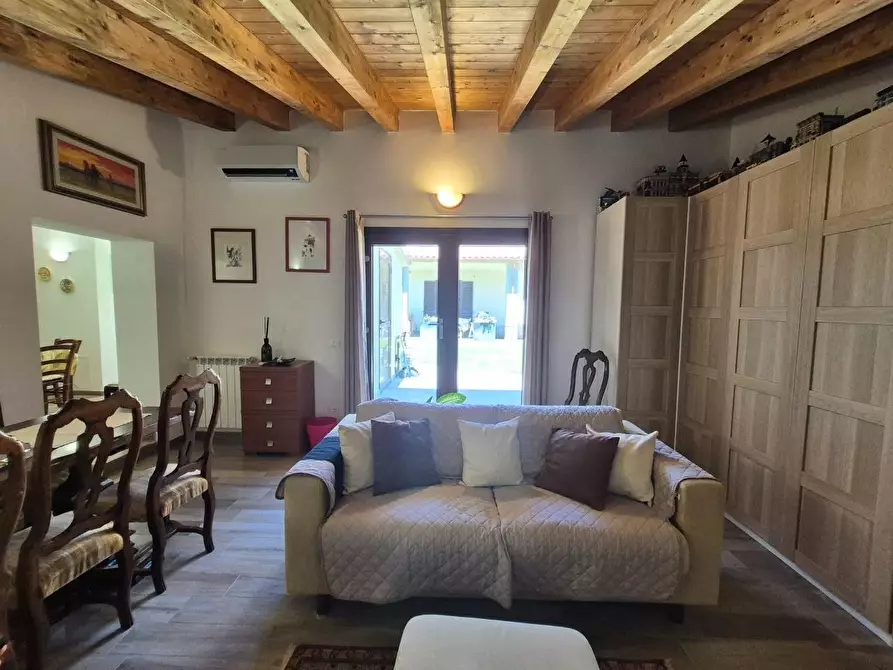 Immagine 2 di Casa bifamiliare in vendita  a Grosseto
