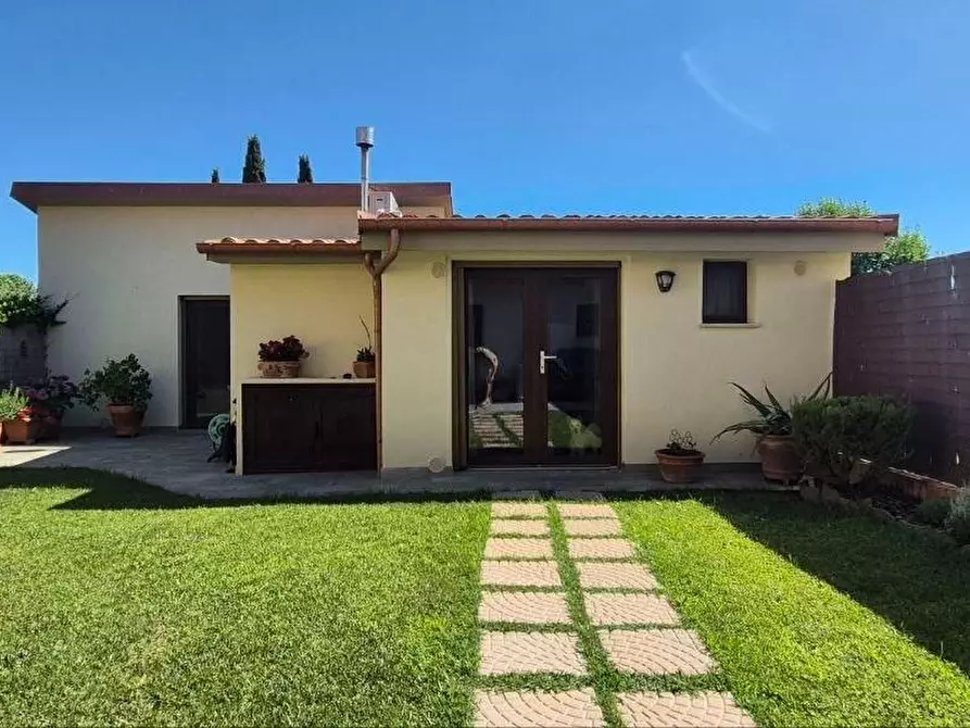Immagine 21 di Casa bifamiliare in vendita  a Grosseto