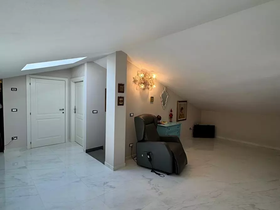 Immagine 32 di Villa in vendita  a Lucca