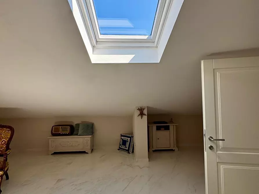 Immagine 30 di Villa in vendita  a Lucca