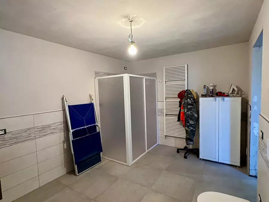 Immagine 39 di Villa in vendita  a Lucca