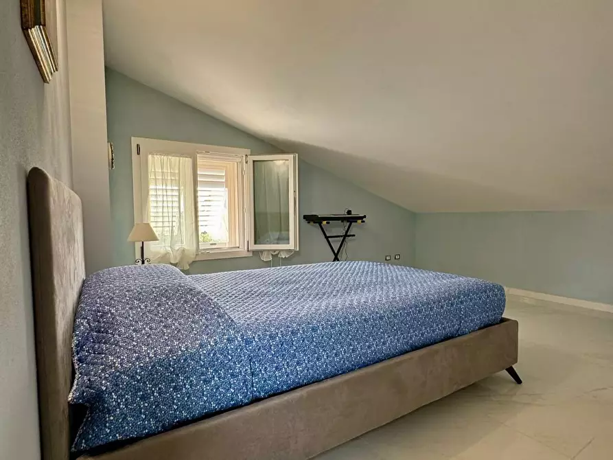 Immagine 23 di Villa in vendita  a Lucca