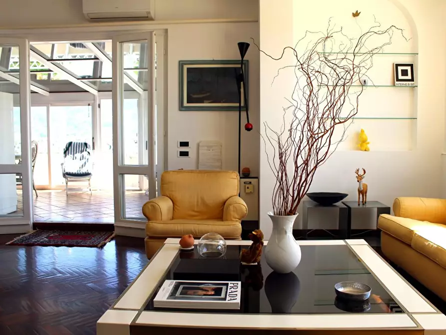 Immagine 9 di Mansarda in vendita  a Seravezza