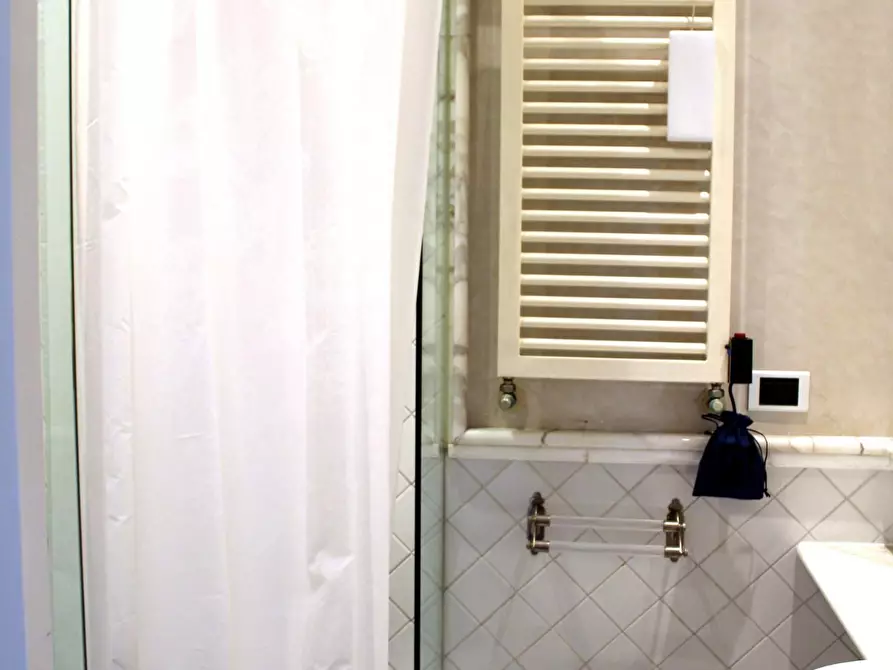 Immagine 49 di Mansarda in vendita  a Seravezza