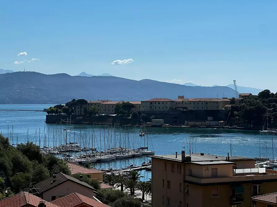 Immagine 4 di Appartamento in vendita  a Portovenere