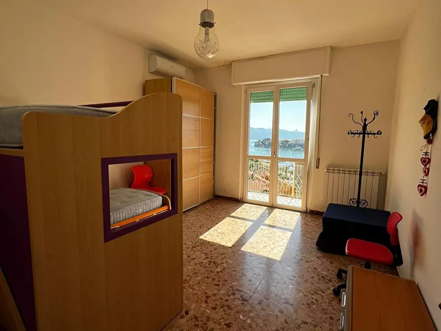 Immagine 16 di Appartamento in vendita  a Portovenere