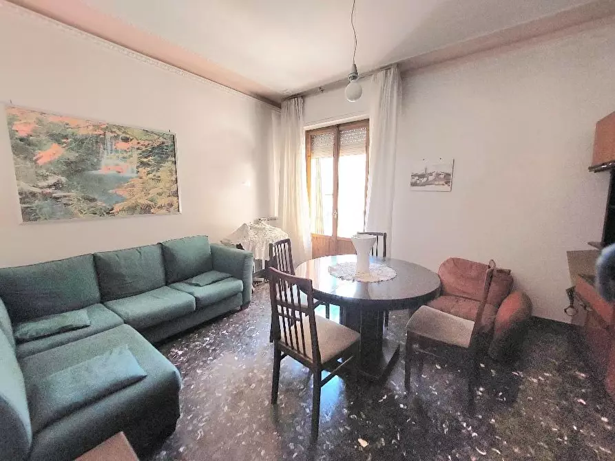 Immagine 8 di Appartamento in vendita  a Lastra A Signa