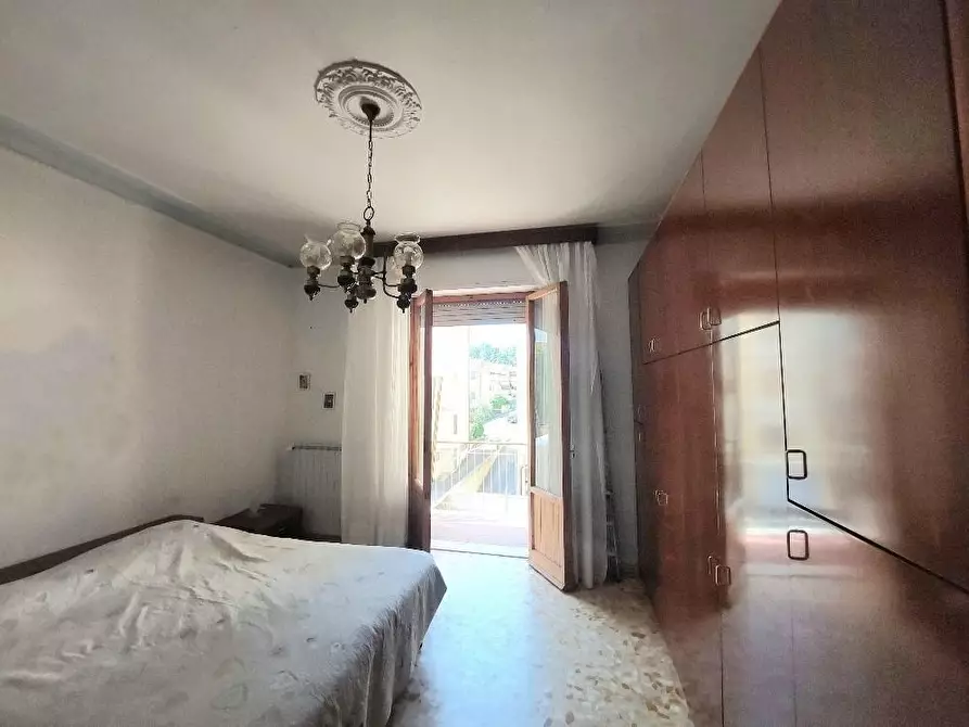 Immagine 19 di Appartamento in vendita  a Lastra A Signa