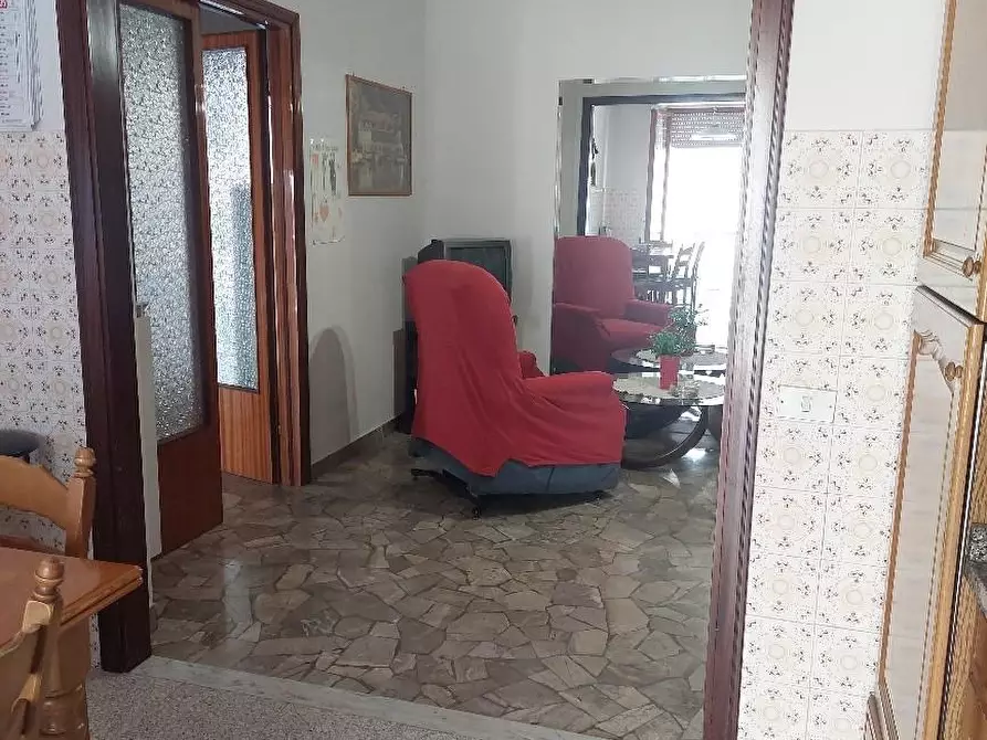 Immagine 4 di Appartamento in vendita  a Lastra A Signa